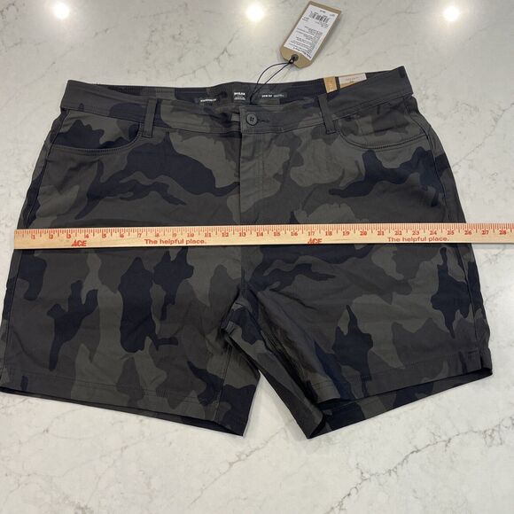 Prana Womens Halle Short Plus II Camo 20 W x 7" Standard Fit Stretch UPF Shorts - Picture 8 of 16